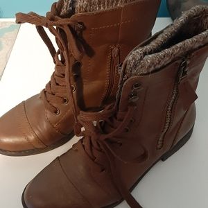 Ankle boots